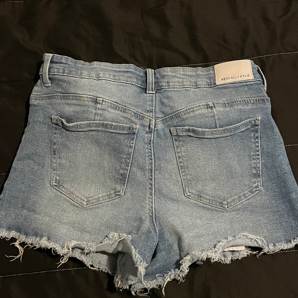 KENDALL & KYLIE Jean Shorts size 13/31